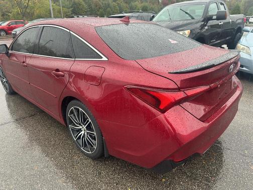 2019 Toyota Avalon XSE