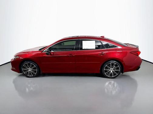2019 Toyota Avalon XSE