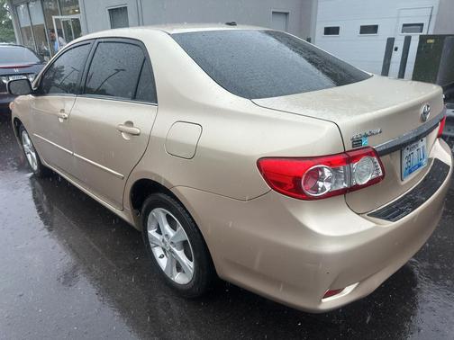 Sandy Beach Metallic 2013 Toyota Corolla LE