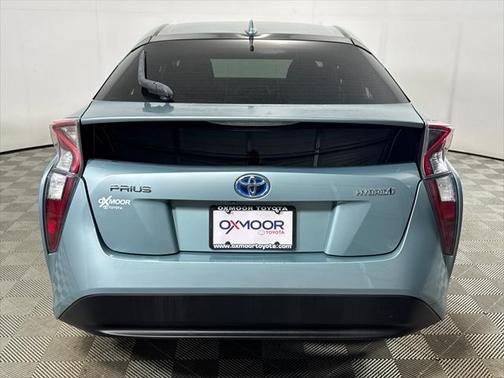 2016 Toyota Prius Three