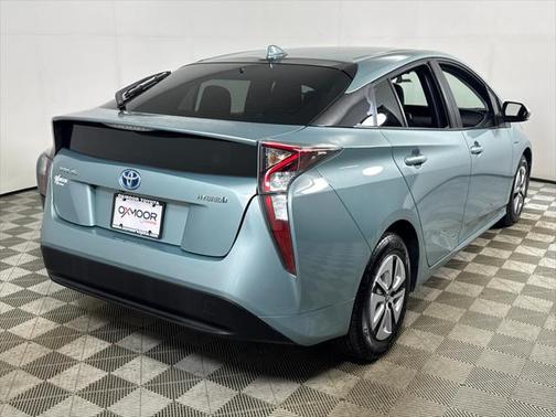 2016 Toyota Prius Three