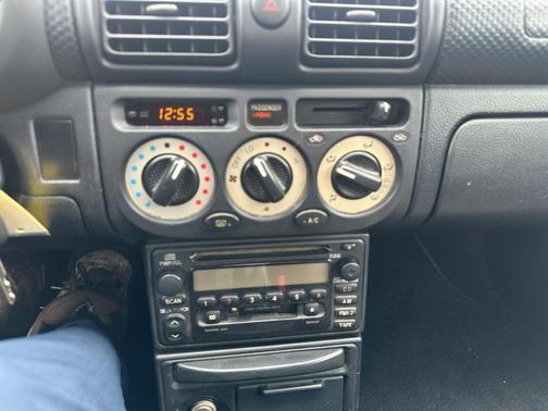 2000 Toyota MR2 Base