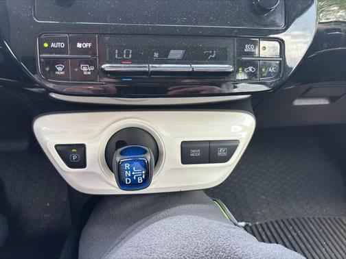 2017 Toyota Prius Two