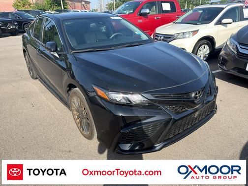 Midnight Black Metallic 2024 Toyota Camry SE
