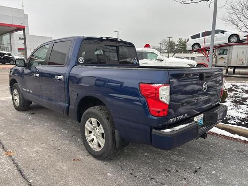 2018 Nissan Titan SV