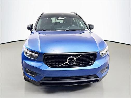 2020 Volvo XC40 T5 R-Design
