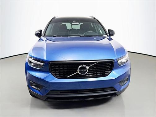 2020 Volvo XC40 T5 R-Design
