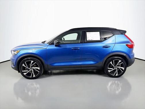 2020 Volvo XC40 T5 R-Design
