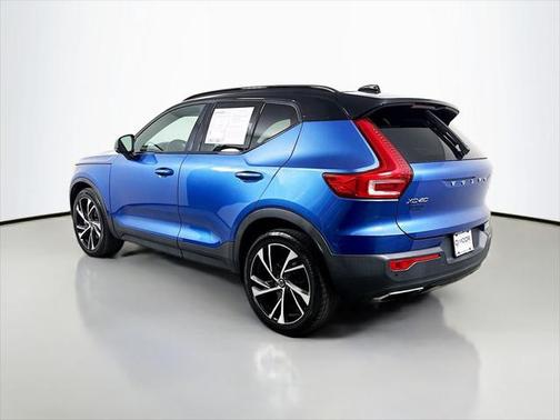 2020 Volvo XC40 T5 R-Design
