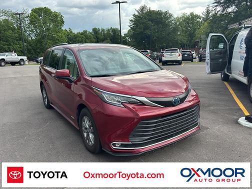 Ruby Flare Pearl 2021 Toyota Sienna XLE 7 Passenger