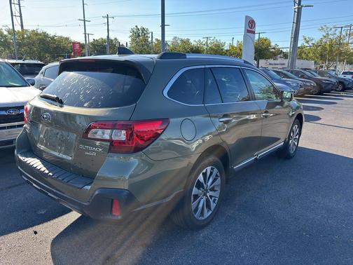 2018 Subaru Outback 3.6R Touring