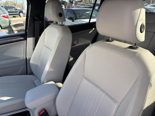 2024 Volkswagen Tiguan 2.0T SE R-Line Black 4MOTION