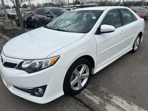 2014 Toyota Camry SE