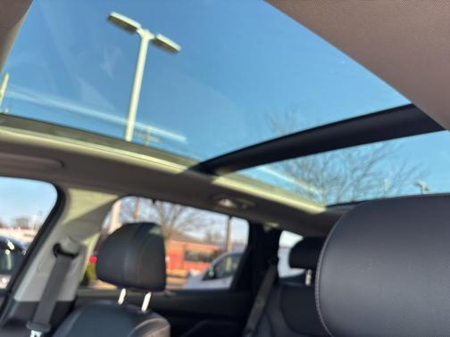 2023 Hyundai SANTA FE HEV SEL Premium