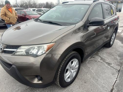 2014 Toyota RAV4 LE