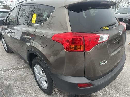 2014 Toyota RAV4 LE