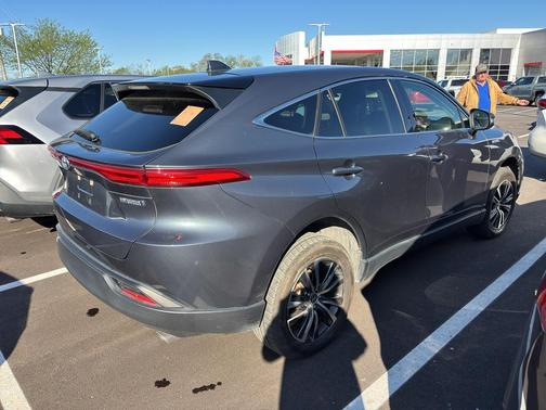 2021 Toyota Venza LE