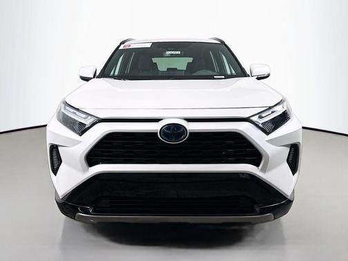 2024 Toyota RAV4 Hybrid SE