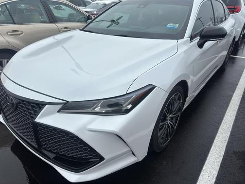 2019 Toyota Avalon Touring