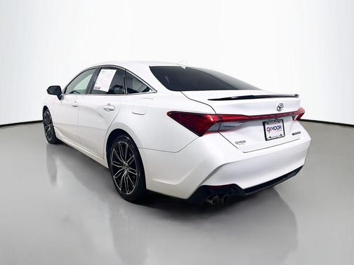 2019 Toyota Avalon Touring