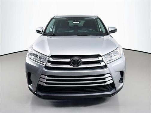 2018 Toyota Highlander LE