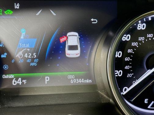 2018 Toyota Camry Hybrid XLE