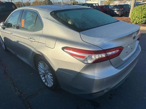 2018 Toyota Camry Hybrid XLE