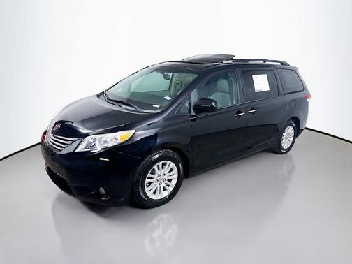 2012 Toyota Sienna XLE