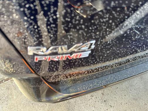 2023 Toyota RAV4 Prime SE