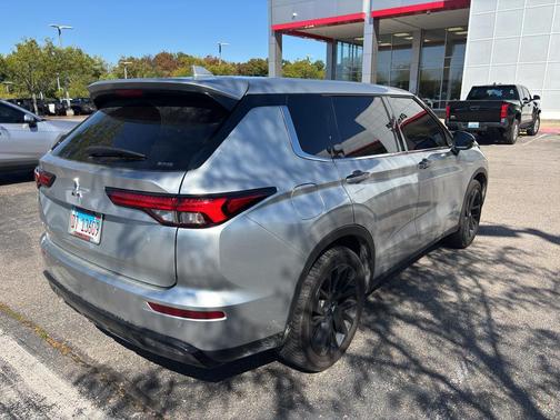 2022 Mitsubishi Outlander Black Edition S-AWC