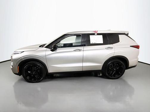 2022 Mitsubishi Outlander Black Edition S-AWC