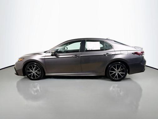 Predawn Gray Mica 2022 Toyota Camry SE