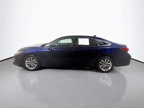2021 Toyota Avalon XLE