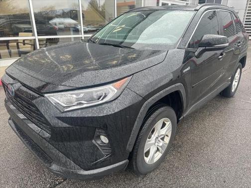 2020 Toyota RAV4 Hybrid XLE