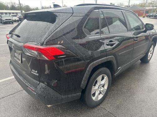 2020 Toyota RAV4 Hybrid XLE