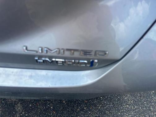 2019 Toyota Avalon Hybrid Limited