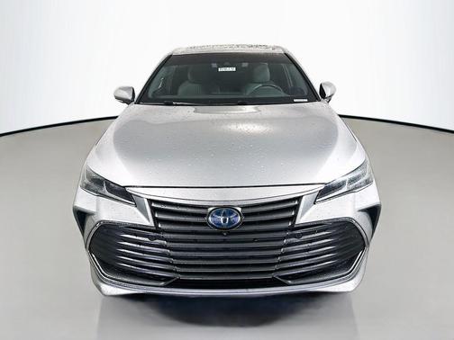 2019 Toyota Avalon Hybrid Limited