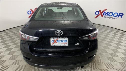 Stealth 2018 Toyota Yaris iA Base