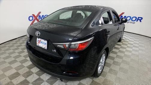 Stealth 2018 Toyota Yaris iA Base