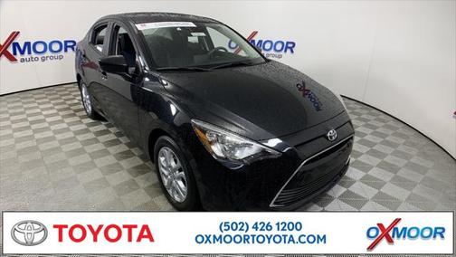 Stealth 2018 Toyota Yaris iA Base