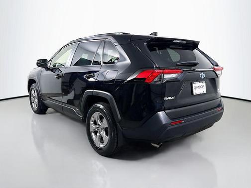 2023 Toyota RAV4 Hybrid LE