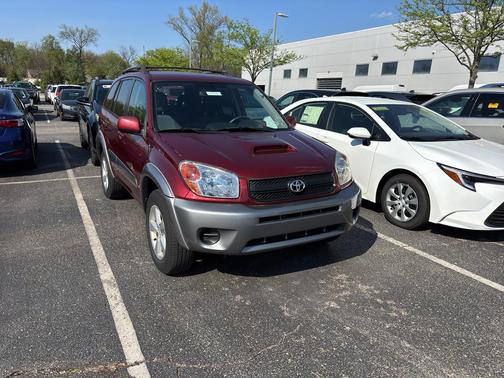 2004 Toyota RAV4 Base
