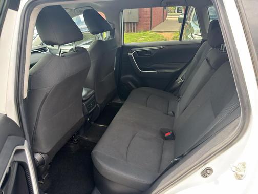 Super White 2020 Toyota RAV4 Hybrid LE