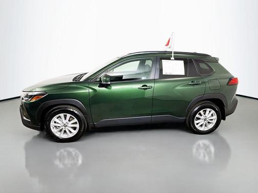 2024 Toyota Corolla Cross LE