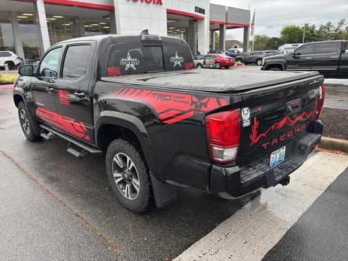 2017 Toyota Tacoma TRD Sport