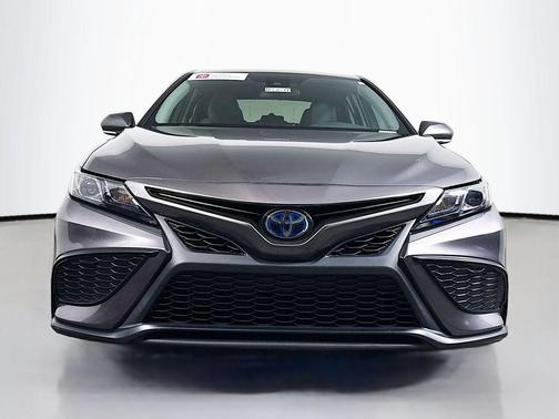 2024 Toyota Camry Hybrid SE