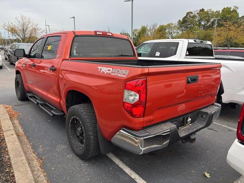 2017 Toyota Tundra SR5