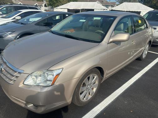2005 Toyota Avalon XLS