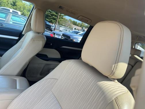 2018 Toyota Highlander LE Plus