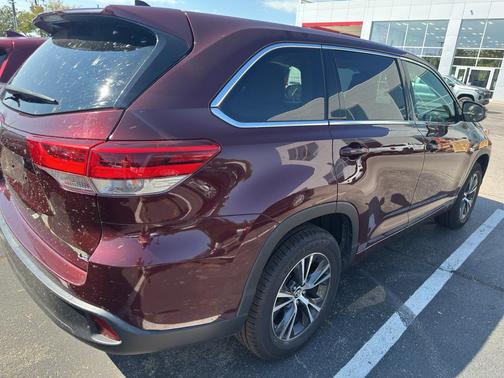 2018 Toyota Highlander LE Plus